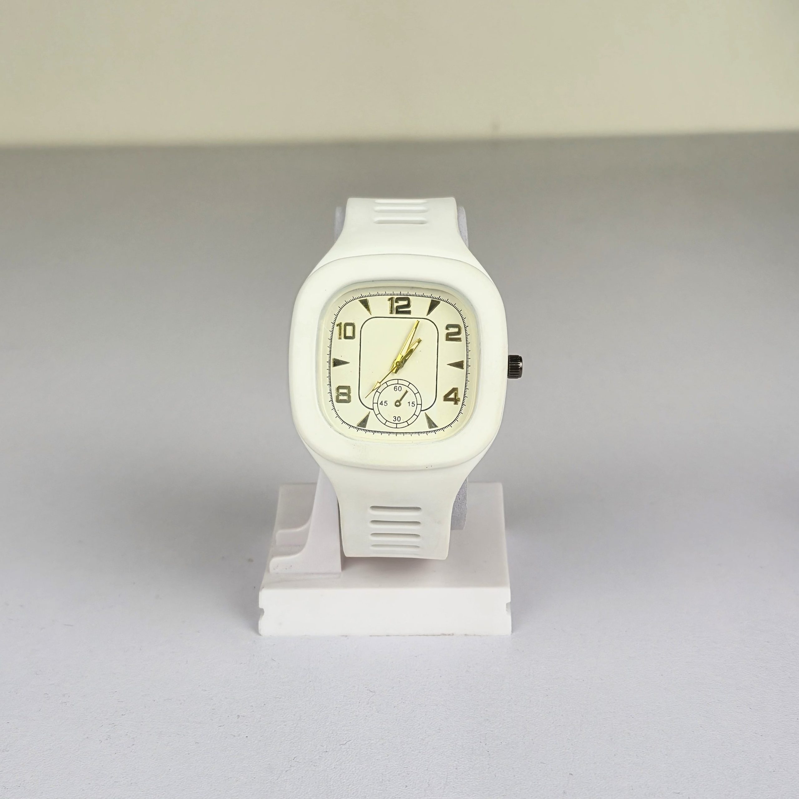 2026/01/1000007808-scaled.jpg Fashionable Watch Silicone Strap - Image 1